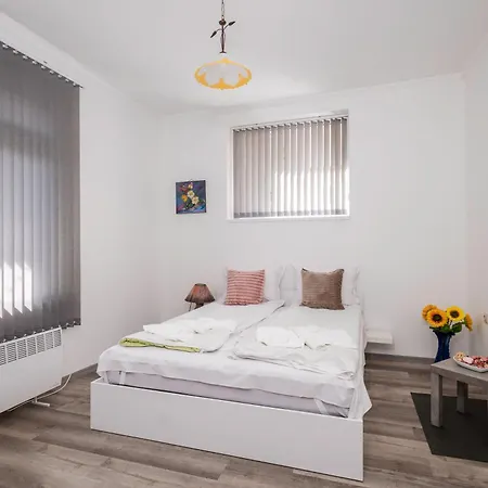 Appartamento 1bd Next To Womens Market And Sofia's Gems By Flat Mаnаger