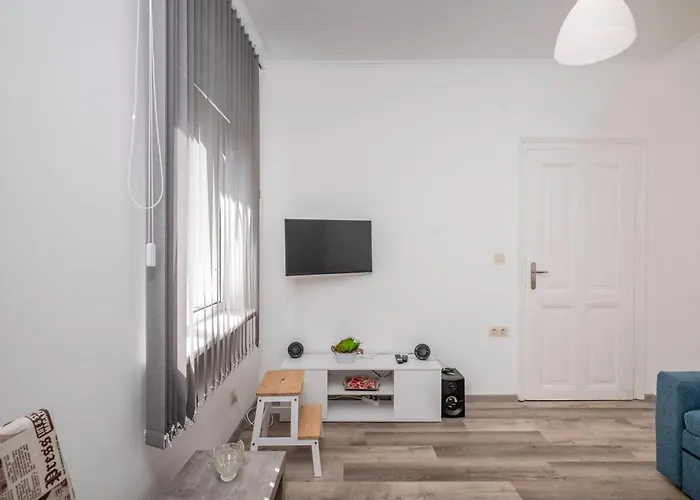 1bd Next To Womens Market And Sofia's Gems By Flat Mаnаger Lejlighed Sofia